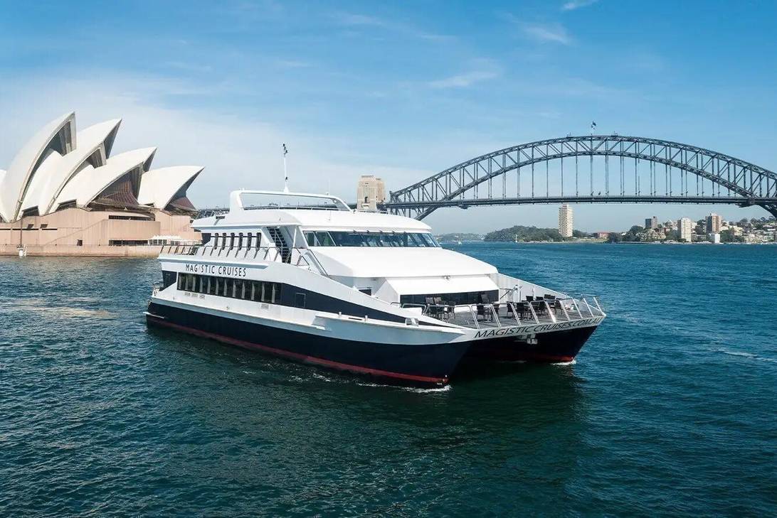 Åk kryssning i Sydneys hamn