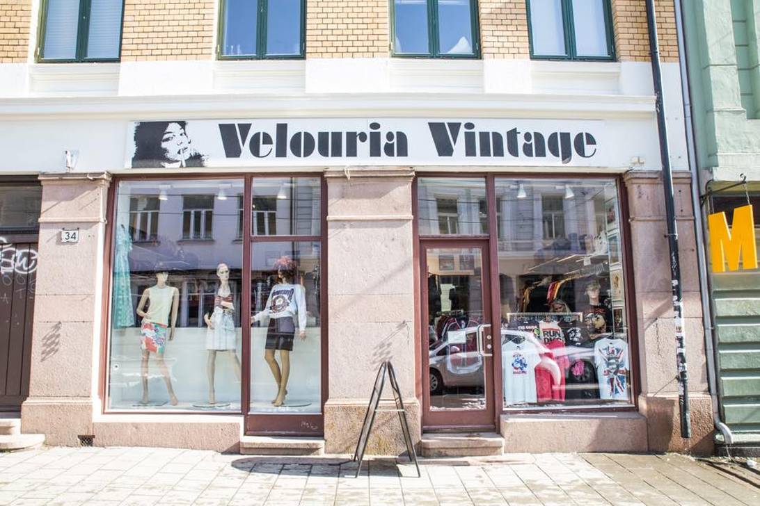 Velouria Vintage